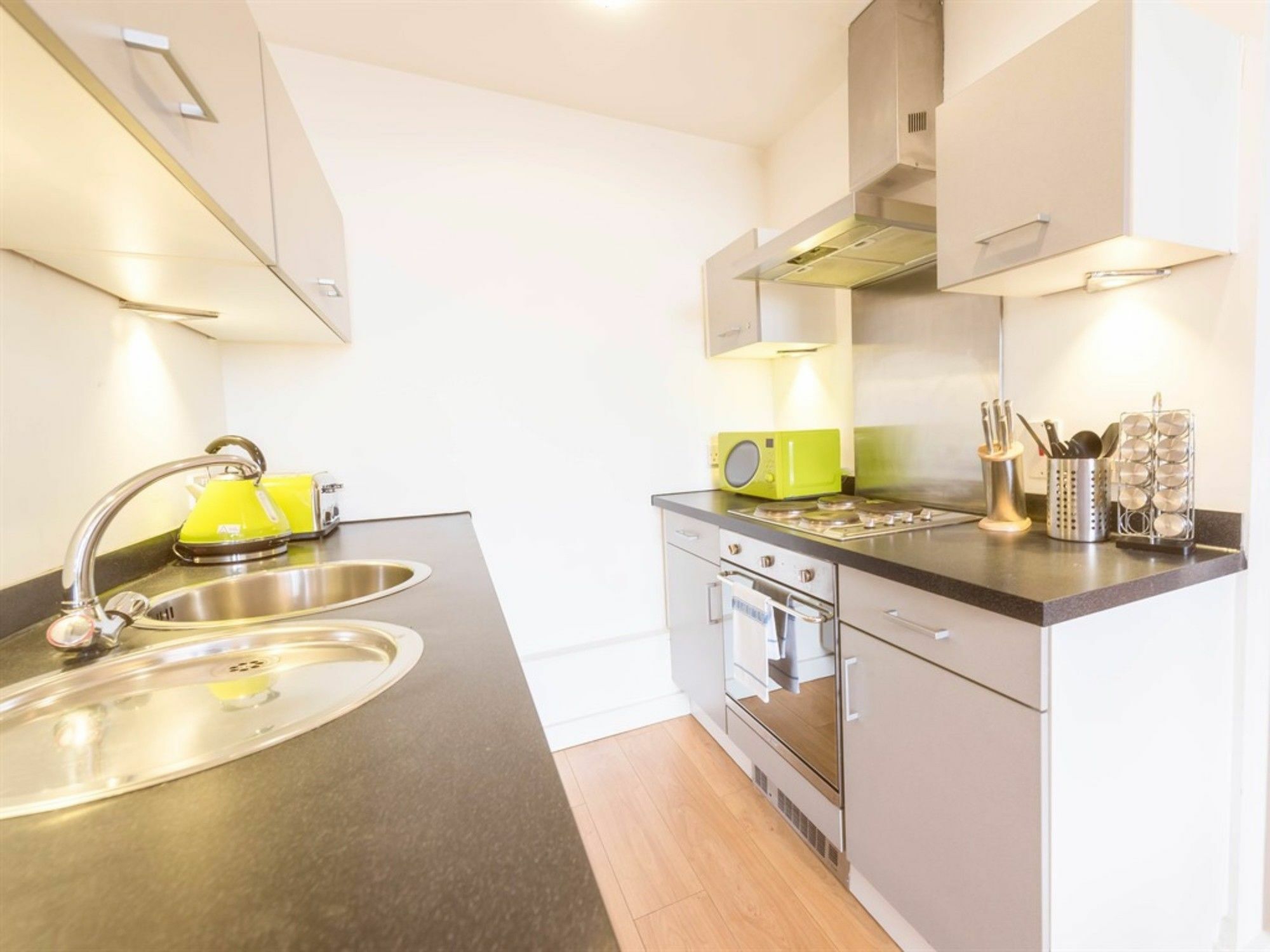 Inspired Apartments Salford  Luaran gambar